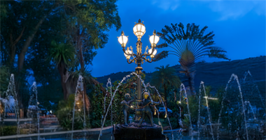 Della Luxury Outdoor Lights